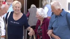 Vitální seniorka: V den svých 104. narozenin si zatancovala