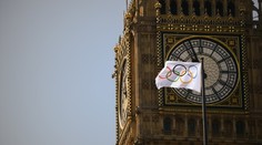 Británií zněly tisíce zvonů, které předznamenaly olympiádu