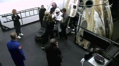 Čtveřice astronautů je zpět na Zemi. Ve vesmíru je uvěznily nepředvídatelné okolnosti