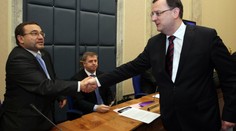Nečas nehodlá odvolat ministra Dobeše, prý by to bylo předčasné