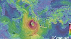 Kréta i Atény v ohrožení. Záplavy, vichřice a sedmimetrové vlny