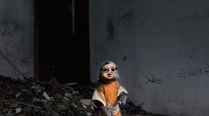 Trápení zvířat nebo zábava? Podívejte se na portréty týraných opic
