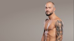 Zápasník MMA měl v pražském kině zmlátit mladíka. Já jsem oběť, brání se