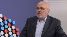 Deset procent Čechů nenašetří ani korunu. Ekonom varoval před nevýhodnými půjčkami