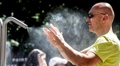 Rekordně teplé oceány děsí vědce. Hrozí další vlna extrémního počasí