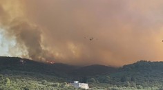 Požáry zuří napříč Evropou. Plameny zachvátily i ostrov nedaleko Splitu