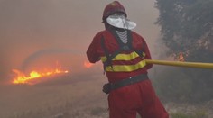 Jih Evropy je v plamenech. Požáry ničí dovolenkové destinace