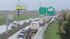 Váhy pro kamiony neplnily funkci, tvrdí NKÚ. Stát za nimi ale stojí