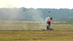 Jel 400 km/h a z havárie odešel po svých