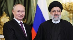 Putin jednal s íránským vůdcem. Poradil mu, jaký má být další krok