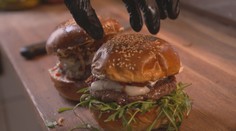 Tipy na výlety: Netradiční burgery i hot dogy. Zajděte si na parádní jídla