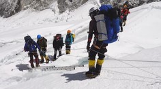První lidé na Mount Everest vylezli před 70 lety. Nejvyšší hora má spoustu obětí