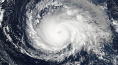 Tváří v tvář hurikánu: Piloti těsně zachránili desítky lidí z Portorika