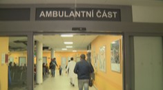 Pacienti točili sestřicky při práci, v čekárně začal platit zákaz fotit