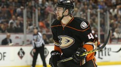První zápas za Anaheim? Sekáč málem nenastoupil, chyběla víza