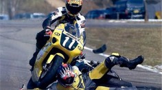 Závody motorkářů: Čech je v kritickém stavu, Slovák po smrti