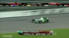VIDEO: Švýcarská pilotka málem uhořela v závodech IndyCar