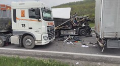 Hrozivá nehoda kamionu na dálnici D5: Zemřela žena
