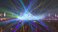 VIDEO: Gigantická show v Belgii se stovkami laserových paprsků