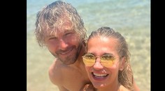 Dara Rolins natočila pikantní video s Nedvědem. Dovolenou tráví v posteli
