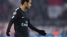 Zostuzený Neymar! Co na něj házeli fanoušci soupeře?
