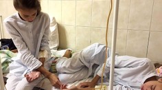 Sestry (15) jsou na pokraji smrti. Řekli jim, aby ještě zhubly
