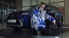 Navrhl nové prestižky i šaty pro Báru Strýcovou. Teď vymódil vlastní Lexus