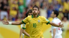 Takhle střílí NEYMAR! Brazilská superstar málem rozervala síť