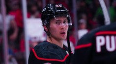 Nečas pokořil hranici 70 bodů, ale jeho Carolina přesto prohrála. Bodoval i Hertl