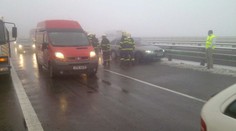 VIDEO: Nehoda 12 aut na D1. Místy silnice pod sněhem