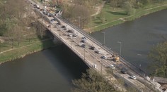 Oprava problémového mostu v Pardubicích má další termín dokončení, tentokrát červenec