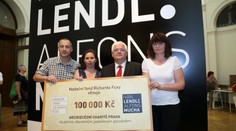 Muchovy plakáty slaví rekordní jubileum. Výstavu navštívilo už 100 000 návštěvníků!