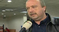 Pražský pedofil stále uniká spravedlnosti