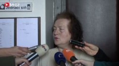 Policisté chtěli jako úplatek peníze i květiny. Dostali tresty
