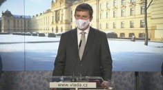Vláda zrušila DPH u respirátorů, cesta do Česka bude mít přísnější pravidla