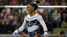 Návrat sportovní ikony. Gymnastka může překonat 90 let starý rekord