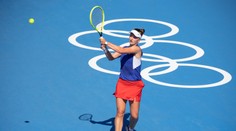 Dominance českého tenisu nekončí. Krejčíková s Vondroušovou jdou dál