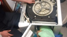 Chlapec v Říčanech vlezl do pračky a nemohl ven. Vysvobodili ho až hasiči