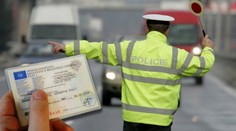 Koroze, upadlý výfuk, prasklé sklo: Za toto přijdete o techničák!