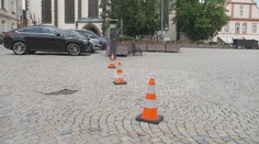V Táboře začaly mizet dopravní kužely. Pachateli se nakonec vymstily městské kamery
