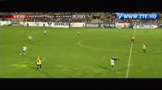 VIDEO: Hráč obral sudího o červenou kartu. Poté musel do šaten