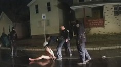 Další kontroverzní zákrok policie! Černoch umíral s kuklou na hlavě