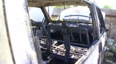 Válka taxikářů ve Zlíně. Podpalují si vozy