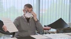 Zákon o evidenci majitelů je fraška, tvrdí Piráti. Chrání prý jen Babiše
