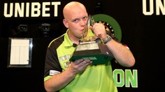 Gerwen v Premier League zaútočí na rekordní vítězství. Sledujte na Nova Sport