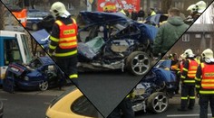 VIDEO: SMRT řidiče seatu! PO HONIČCE narazil do tramvaje