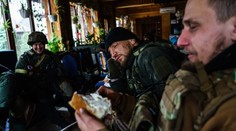 Přežil i bombardování. Šampion Amosov vytáhl ze sklepa titulový pás z Bellatoru
