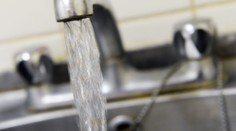 VELKÉ SROVNÁNÍ CEN VODY: Proč jsou rozdíly mezi městy až 30 korun?
