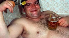 Svéráz Jocky Wilson: Karton piv před zápasem, pád mezi diváky a tituly