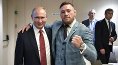 McGregor obdaroval Putina svou whisky, ten si s ním však neťukl